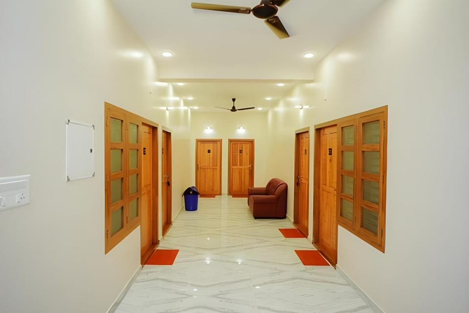 HONESTY RESIDENCY Hotel in Kerala