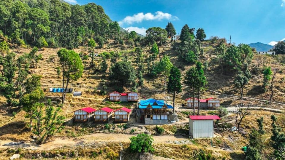 Buransh Valley Resort Hotel in Uttarakhand