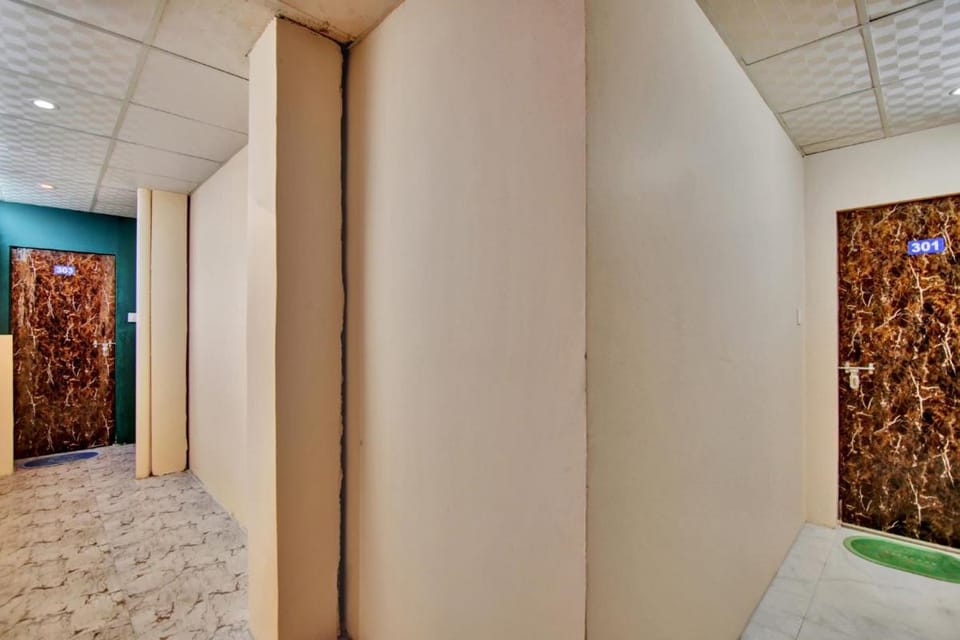 Hotel O Mayura Residency Hotel in Delhi