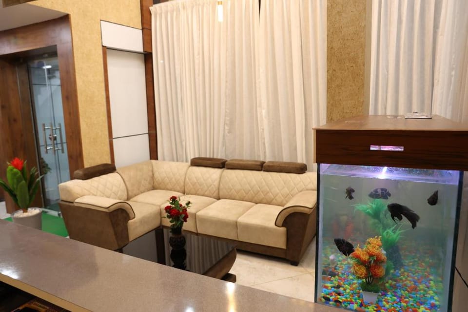 Sunshine International Boarding & Lodging Hotel in Karnataka