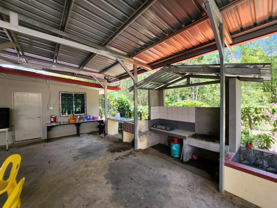 OYO HOME 90751 Jasura Lodge Kiulu Hotel in Sabah