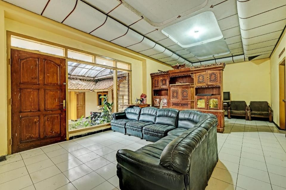 SPOT ON 92408 Hotel Renata 2 Hotel in Indonesia