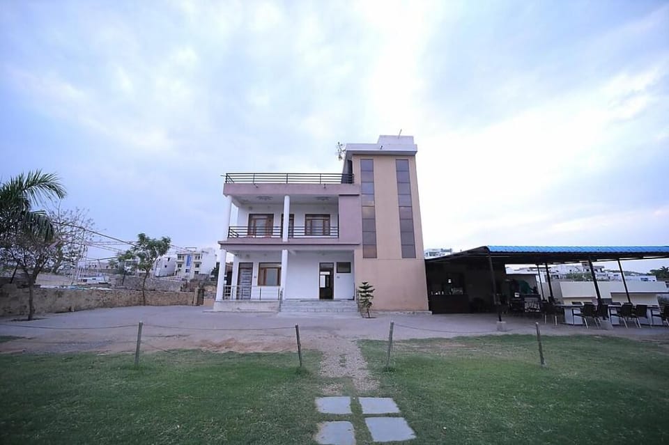 The Sky Comfort Shiv Ashray Resort Hotel in Rajasthan