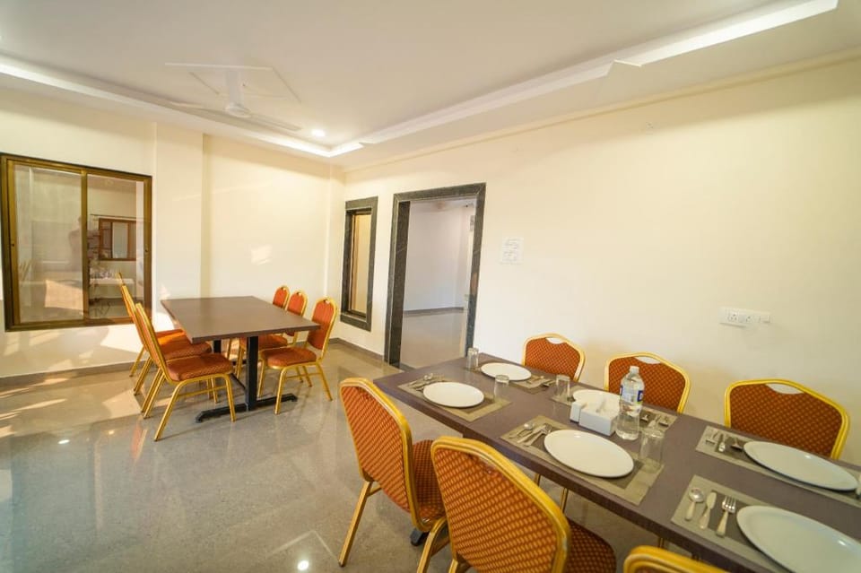 Vrindavan Resort Hotel in Maharashtra