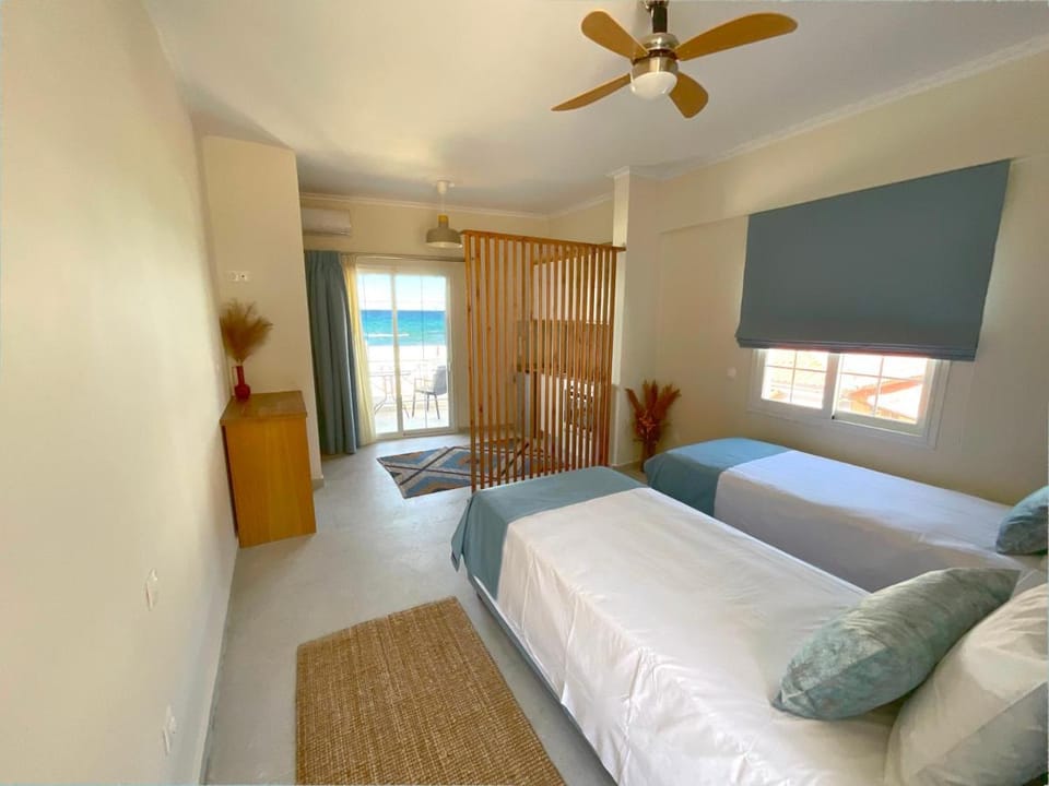 Beachfront 2-bed luxury suite - Agios Gordios Corfu Greece Apartment in Saint Gordios beach