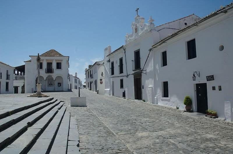 Casa Dona Antonia - Monsaraz Bed and Breakfast in Monsaraz