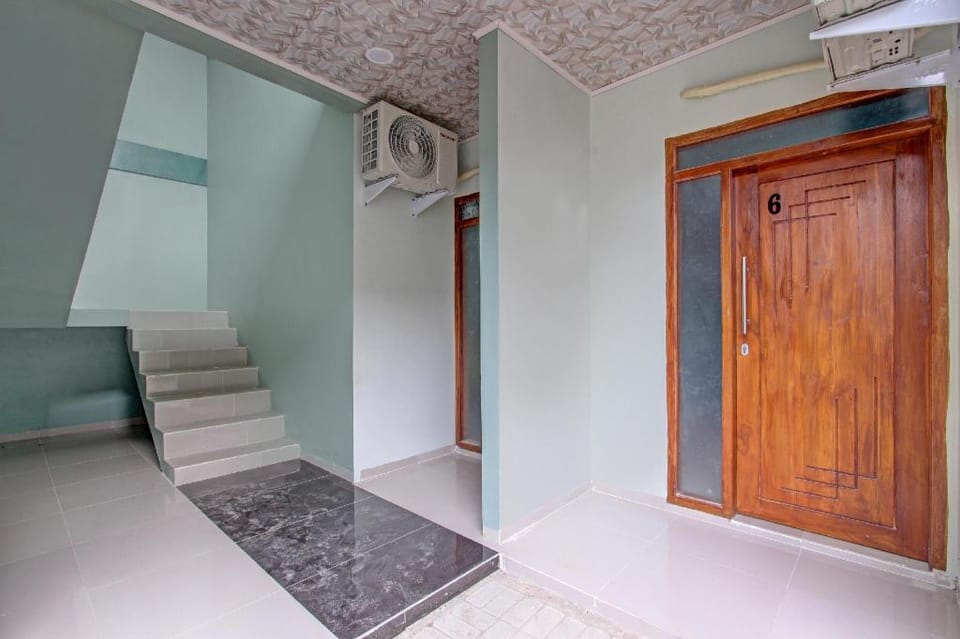 OYO Life 92428 Samudera Guesthouse Hotel in East Java