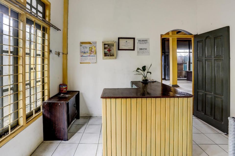 Hotel O Penginapan Aina Syariah Hotel in Indonesia