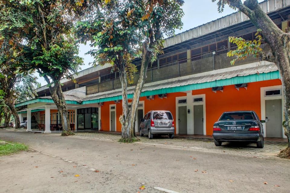 OYO 92457 Wisma Griya Nusa Bangsa Syariah Hotel in West Java