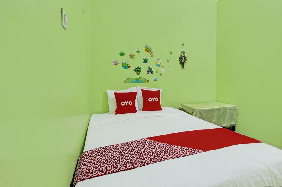 Hotel O Cahyo Kost 1 Hotel in Indonesia