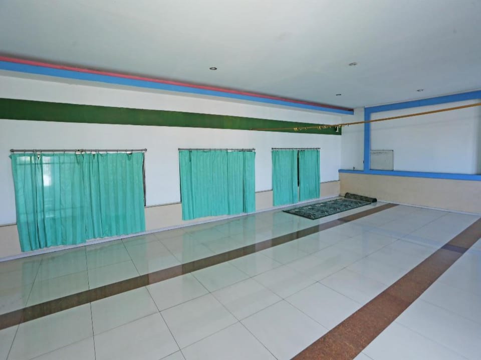 OYO 92470 Hotel Sahabat 2 Hotel in West Java