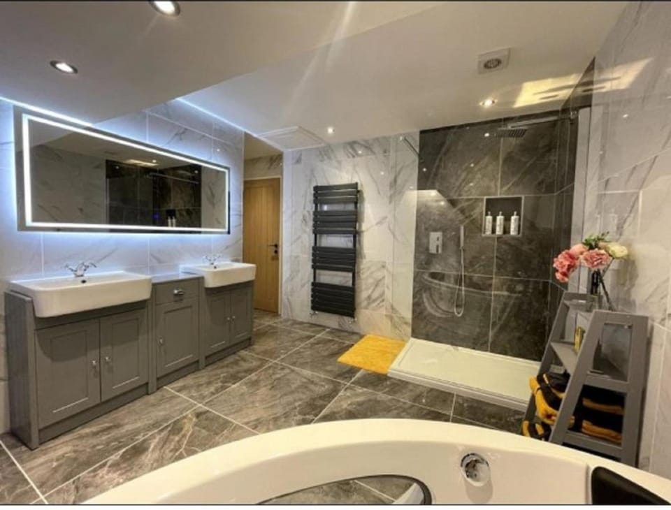 Central Luxurious Stylish Church Conversion Apartment in Blackpool