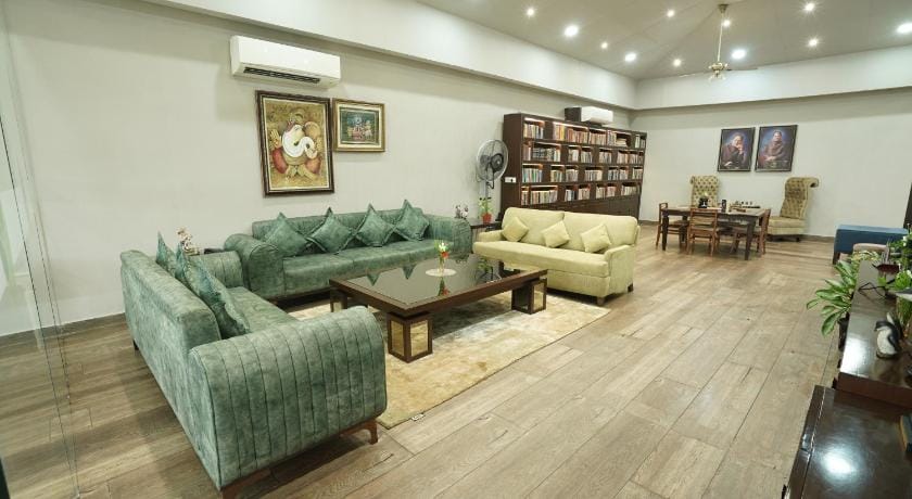 LM Farm a Holiday Villa Villa in India