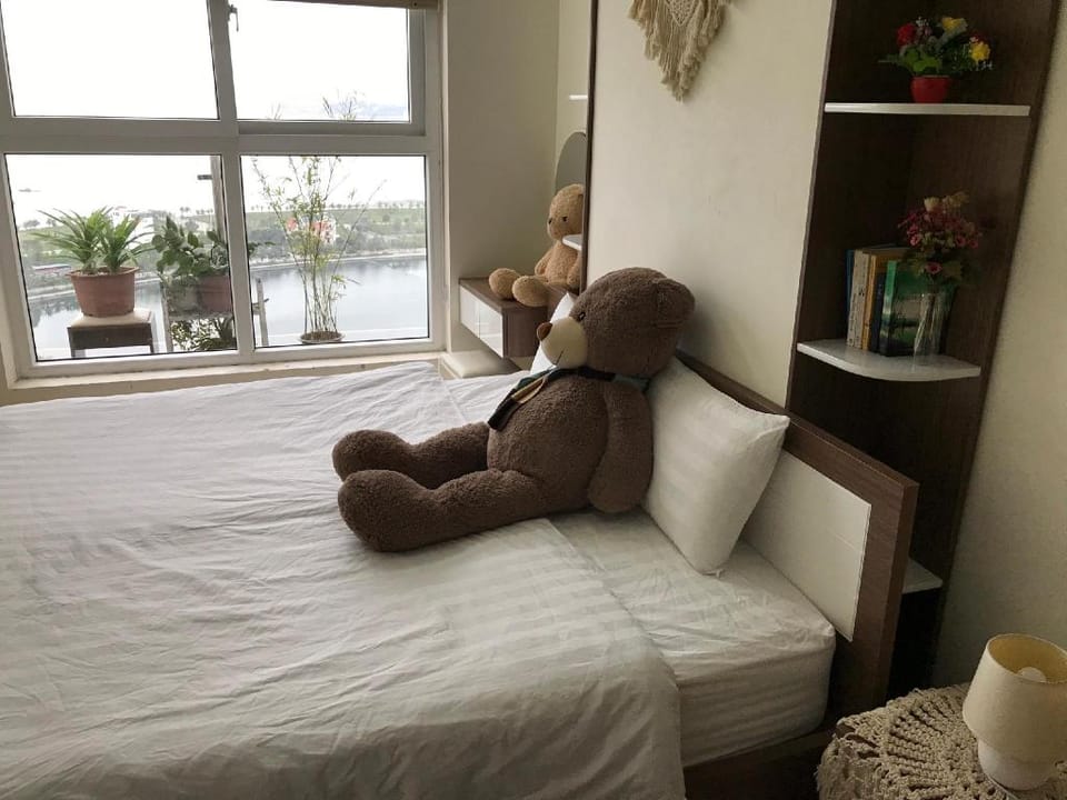 MinhF 23 - 2 Bedrooms, View Chính Biển, High Floor Apartment in Laos