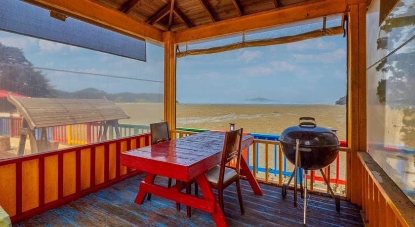 Taean Rainbow Pension Bed and Breakfast in South Korea