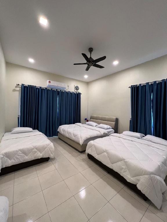 Entire vacation home with landscape garden Vacation rental in Perak
