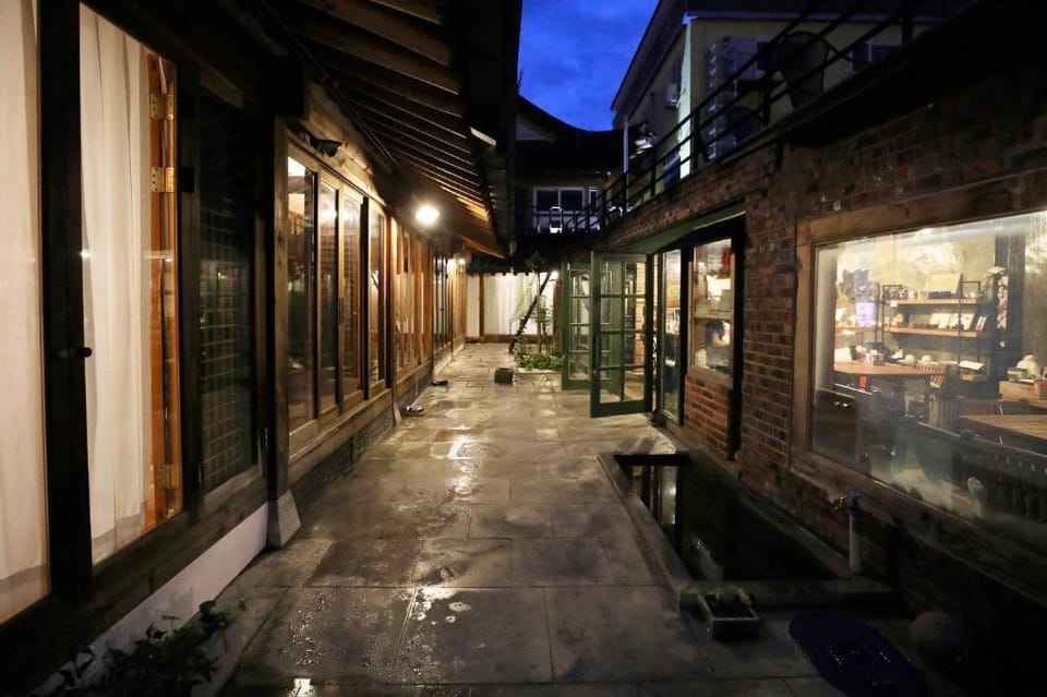 Jeonju Dangyeong Hanok Pension Bed and Breakfast in South Korea
