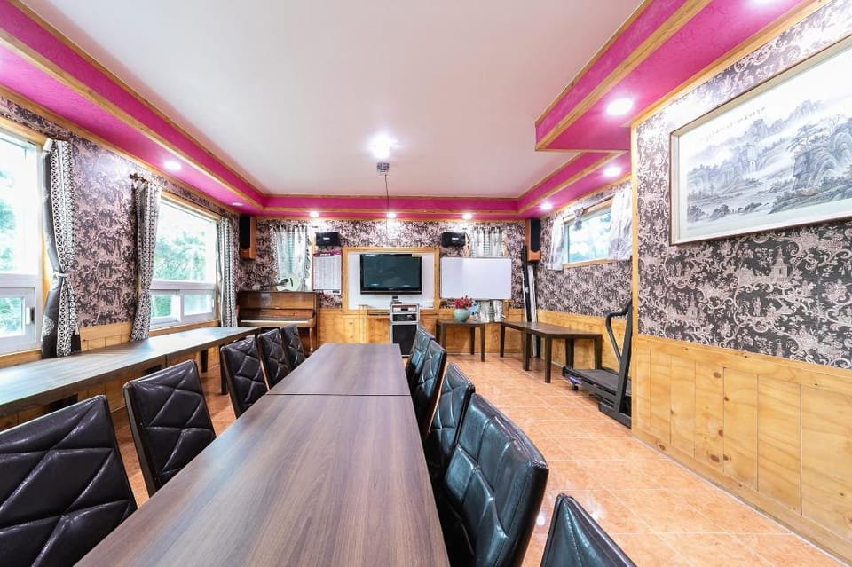 Taean Geuttaegeu Pension Bed and Breakfast in South Korea