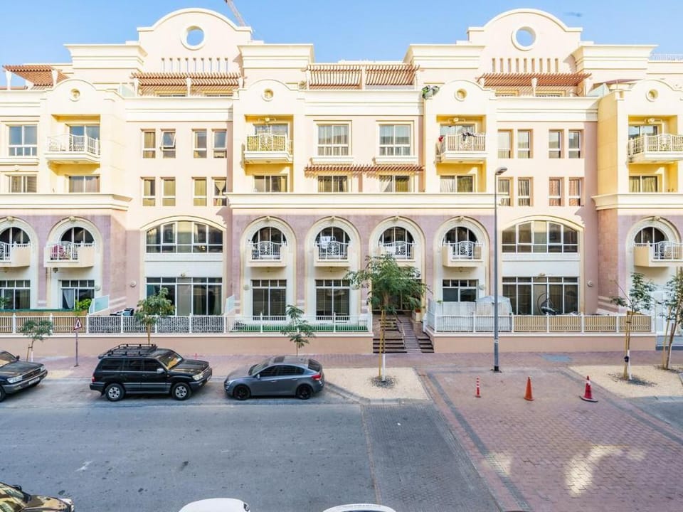 Elegant and Comfy Studio - JVC Dubai Apartment in Dubai