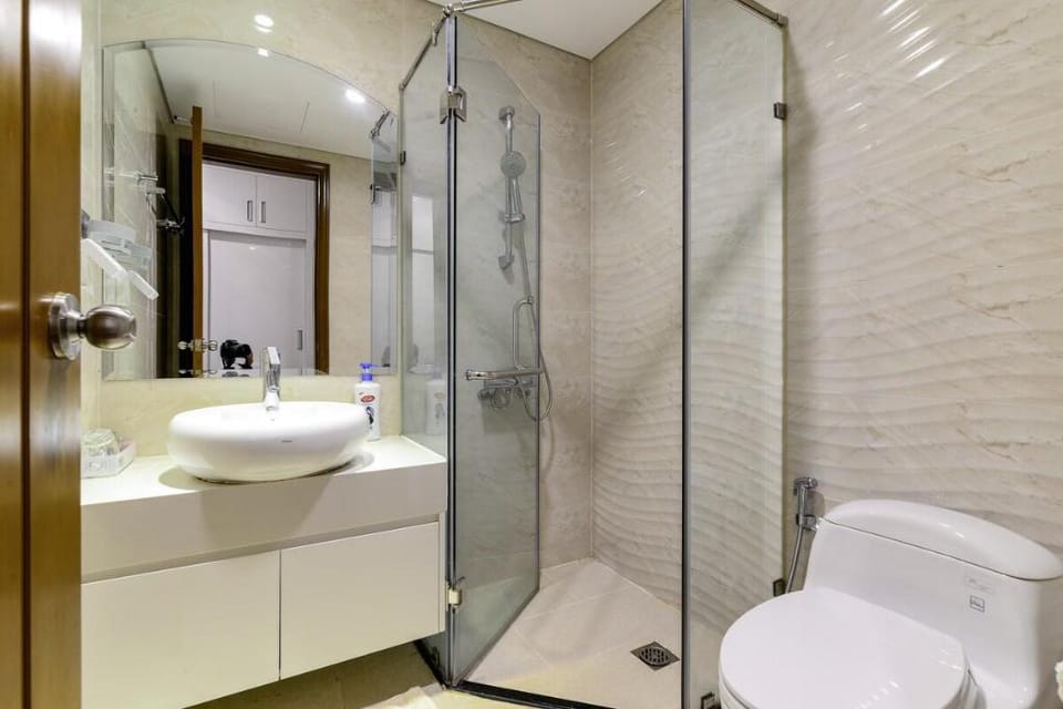 FREE AIRPORT PICKUP❤️LUXURY ART❤️RIVER VIEW❤️ Apartment in Ho Chi Minh City