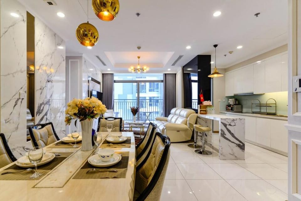 FREE AIRPORT PICKUP❤️LUXURY ART❤️RIVER VIEW❤️ Apartment in Ho Chi Minh City