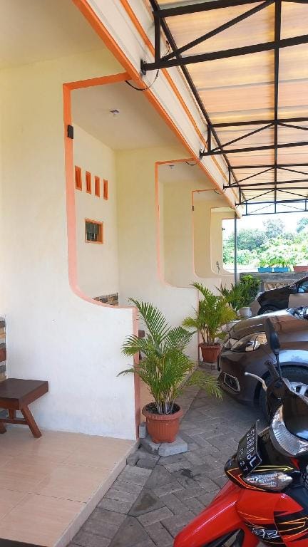 Angler Family Guest House Hotel in East Java