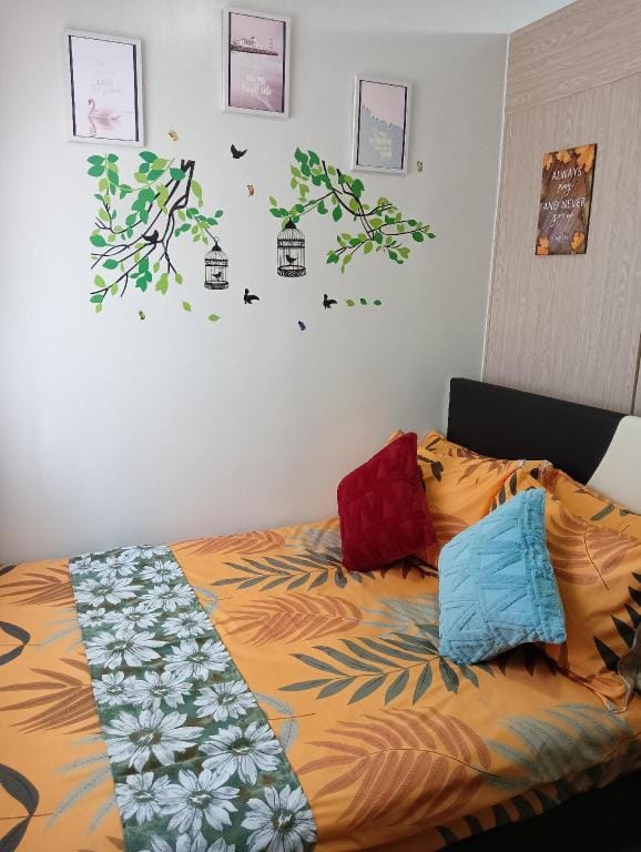 Cozy and Relaxing 1 Bedroom Unit near SM Fairview Vacation rental in Quezon City