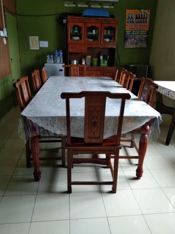 Villa Izzahrah Large Traditional  Homestay   Vacation rental in Mersing