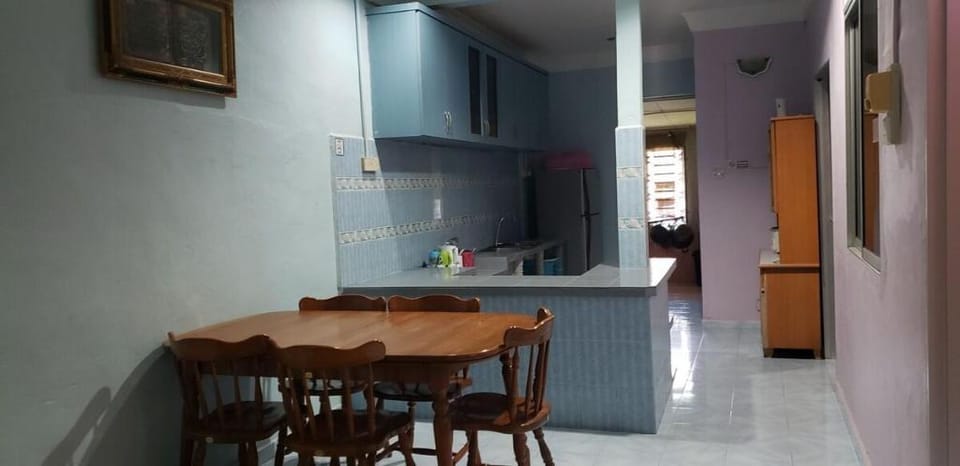 Fully Aircond & Fast Speed internet Arau Homestay Vacation rental in Kedah