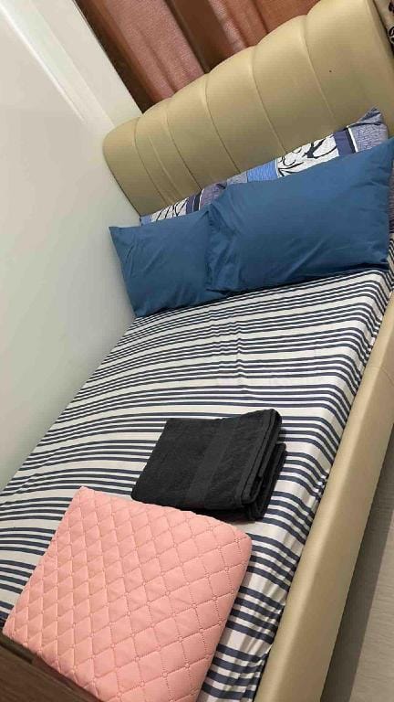 Cozy 1BR Shore 2 wi-fi netflix near MOA Vacation rental in Pasay
