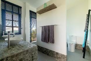 Picturesque 4br Cape Yamu Seaview Pool Villa Villa in Pa Klok