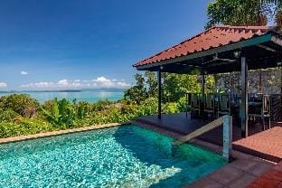 Picturesque 4br Cape Yamu Seaview Pool Villa Villa in Pa Klok
