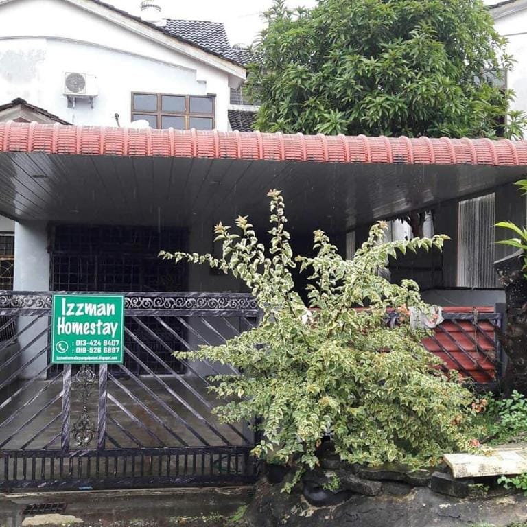Izzhman Homestay SP Vacation rental in Kedah