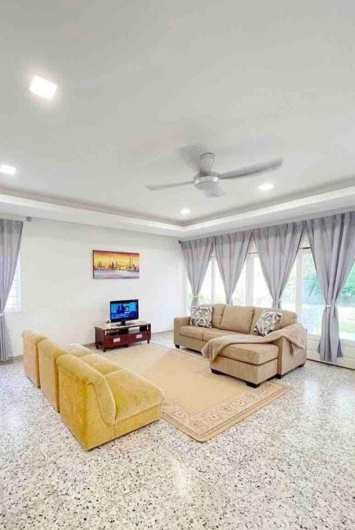 Newly Renovated Beach House Pantai Batu Burok Vacation rental in Terengganu, Malaysia
