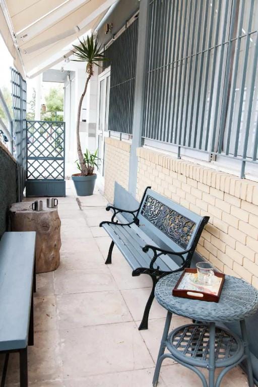 Ypsilon IconicAthensHome at Hymettus National park Apartment in South Athens