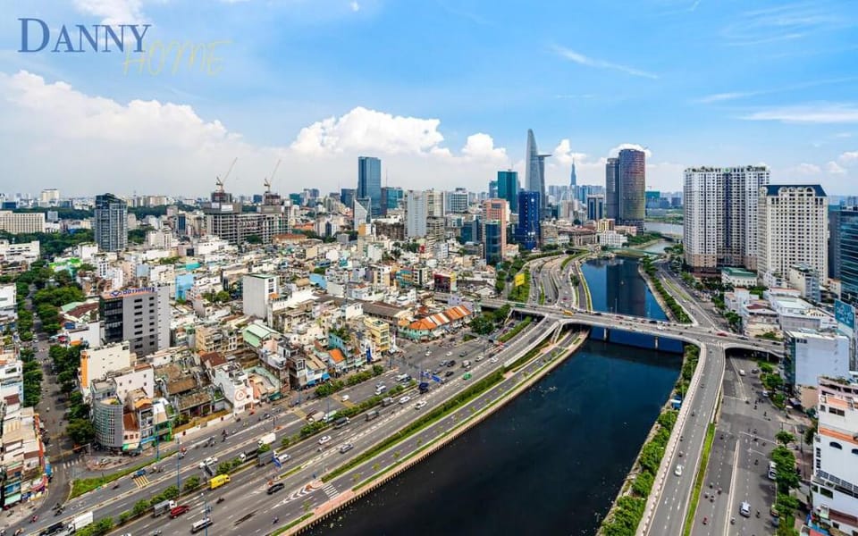 DANNY's TOP FLOOR 03 BEDROOMS APARTMENT in CENTRAL Apartment in Ho Chi Minh City