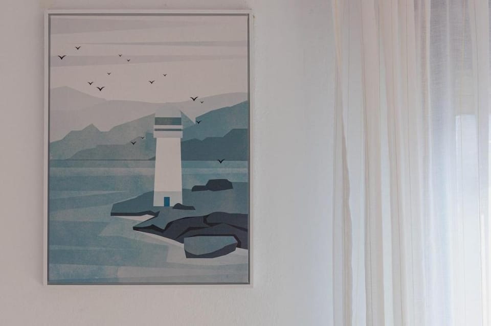 Sea View Apartment/ 170Mbps WiFi/ Sunny Balcony Apartment in Rijeka