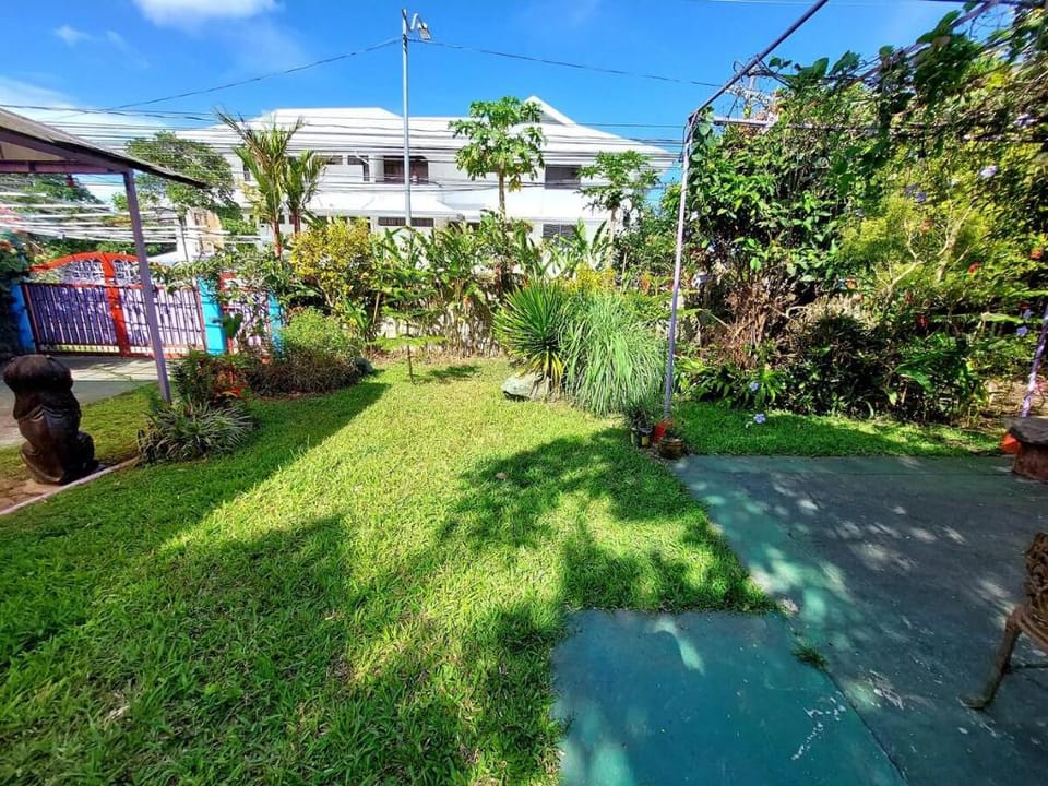 PROMO: Shabby Chic Home with Garden, Pool, Karaoke Villa in Tagaytay