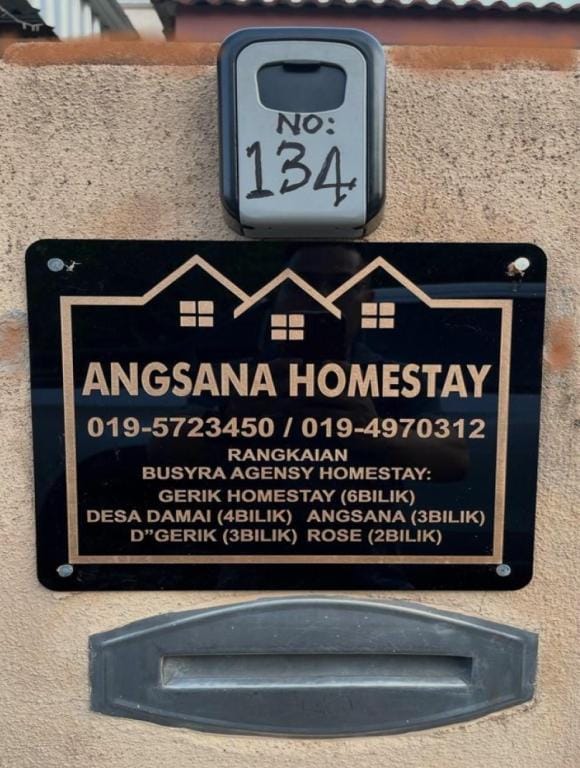 HOMESTAY DI GERIK TAMAN ANGSANA  Vacation rental in Perak