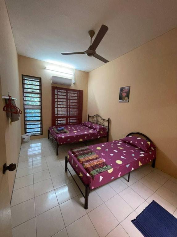 HOMESTAY DI GERIK TAMAN ANGSANA  Vacation rental in Perak
