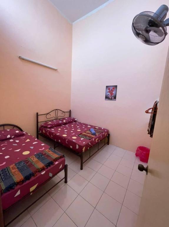 HOMESTAY DI GERIK TAMAN ANGSANA  Vacation rental in Perak