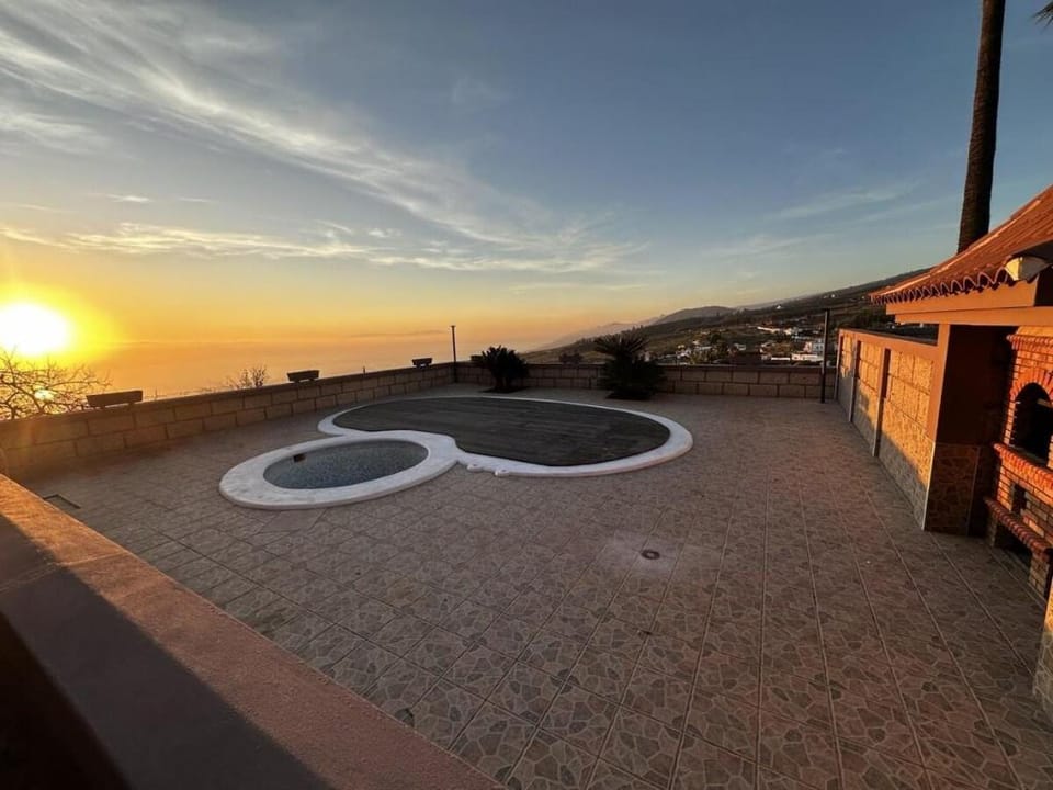 Casa Rural La Palmera con yakuzi Vacation rental in Abona