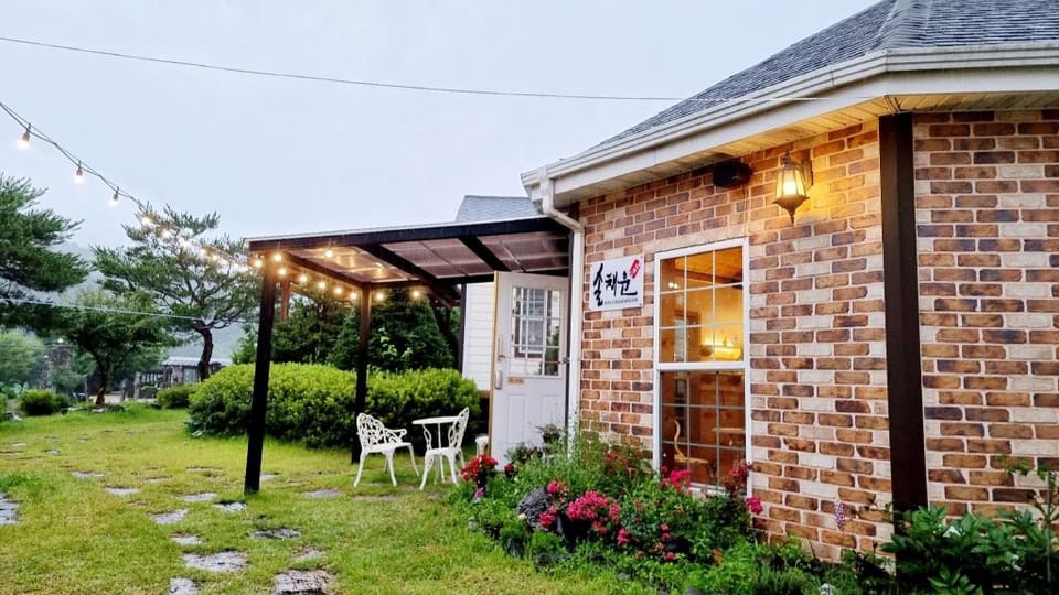 Jilisan Solchaeun Pension Bed and Breakfast in South Korea