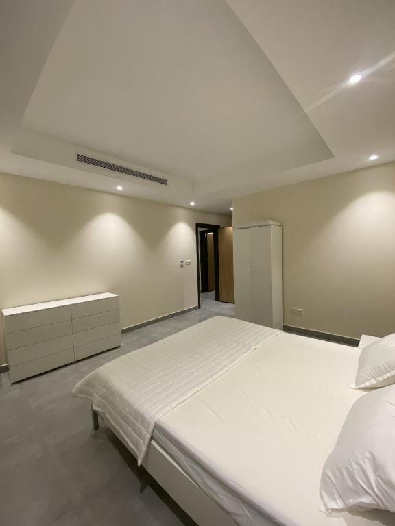 Modern & Cozy 2 Bedroom + Private Roof! Apartment in Jeddah