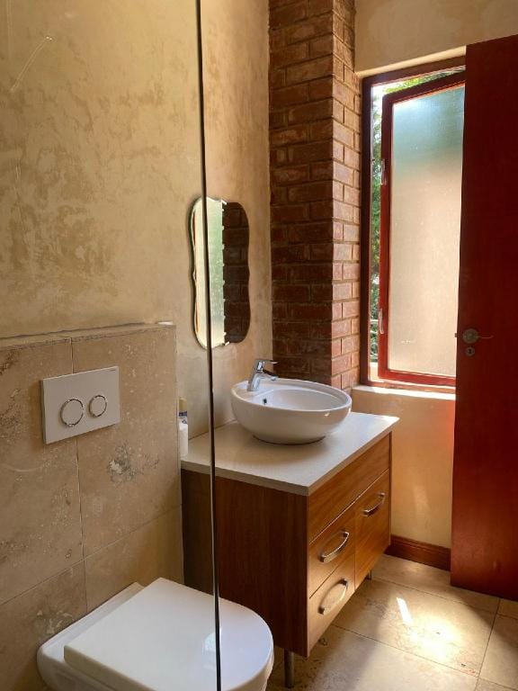 Alexandra Luxury Guest Suites  Villa in Sandton