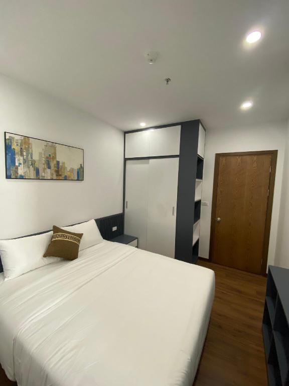 Green Pearl Bac Ninh City 2br Apt , Le Thai To Str Apartment in Laos