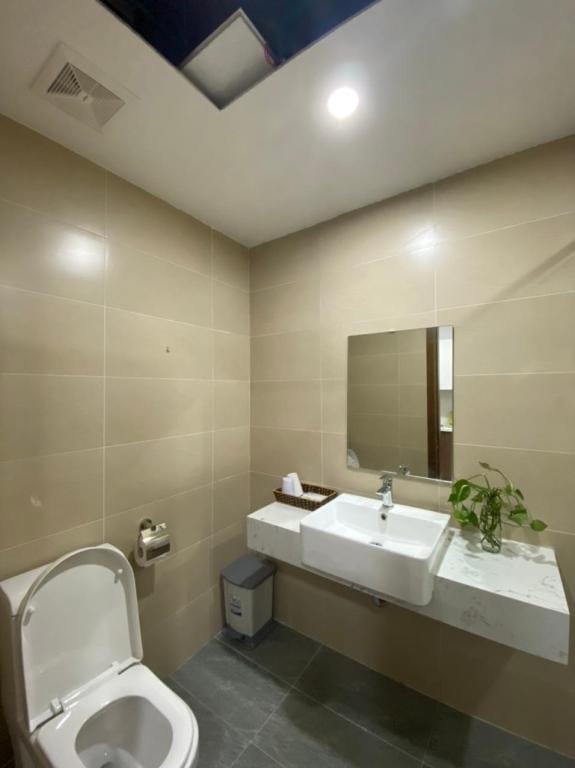 Green Pearl BacNinh 1br Apartment , Le Thai To Str Apartment in Laos