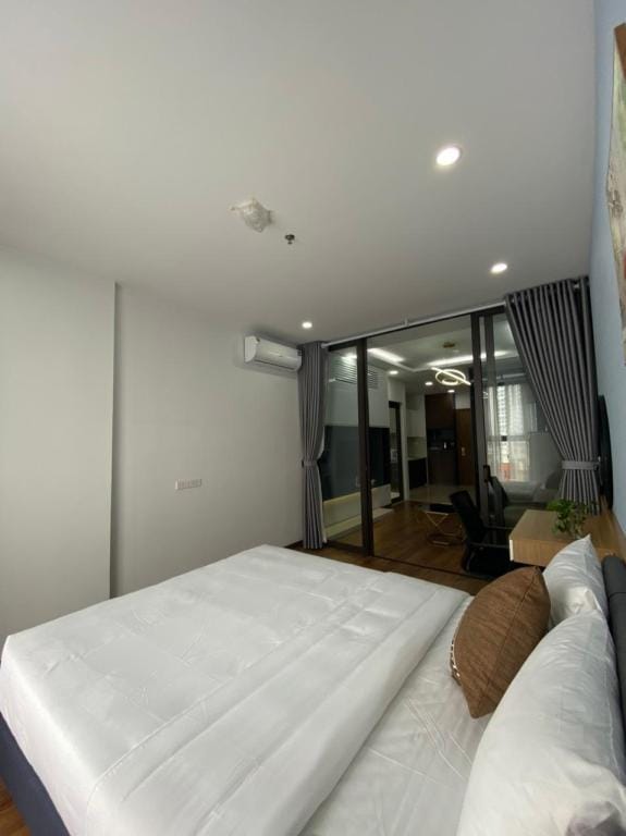 Green Pearl BacNinh 1br Apartment , Le Thai To Str Apartment in Laos