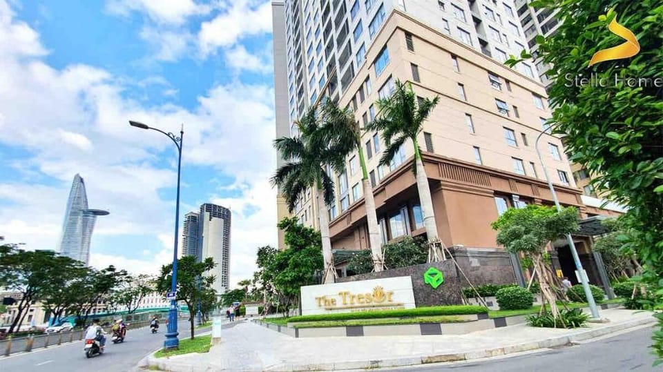 Best price 2 bedroom apartment/Ben Van Don st Apartment in Ho Chi Minh City