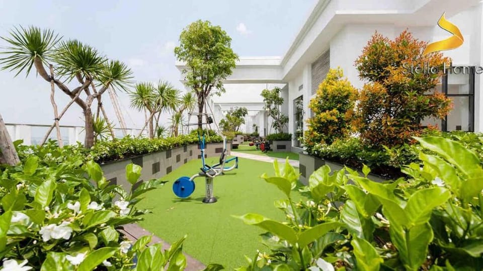 Best price 2 bedroom apartment/Ben Van Don st Apartment in Ho Chi Minh City